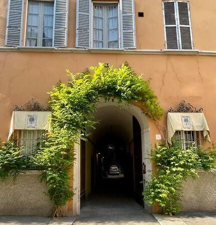 Appartement Altana - Loft Sulla Citta à Parme Extérieur photo