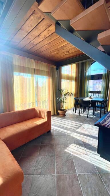 Appartement Altana - Loft Sulla Citta à Parme Extérieur photo